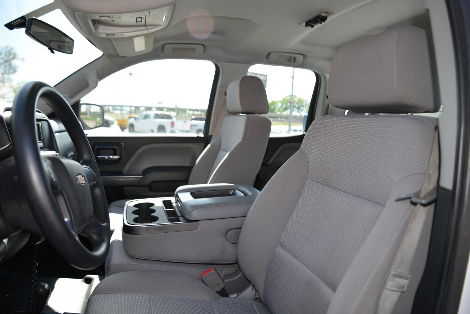 2015 White /Grey Chevrolet Silverado 2500HD Service Body with an 6.0 Liter V8 engine, Automatic transmission, located at 4562 State Avenue, Billings, MT, 59101, (406) 896-9833, 45.769516, -108.526772 - Photo#17